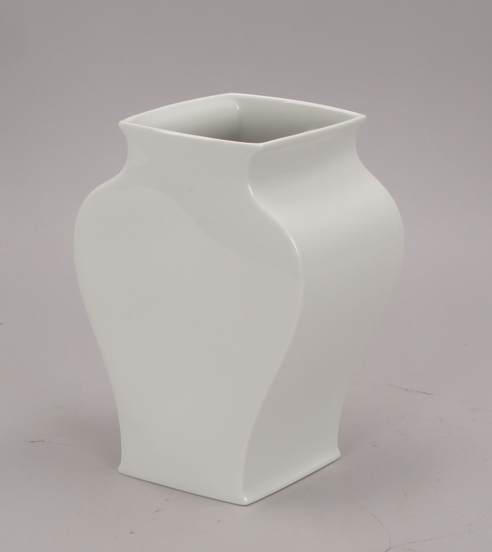 Rosenthal/Studio Line, Porzellanvase, Modellnr. -4101/28-, Entwurf: Tadeo Amano, Hoehe 28 cm