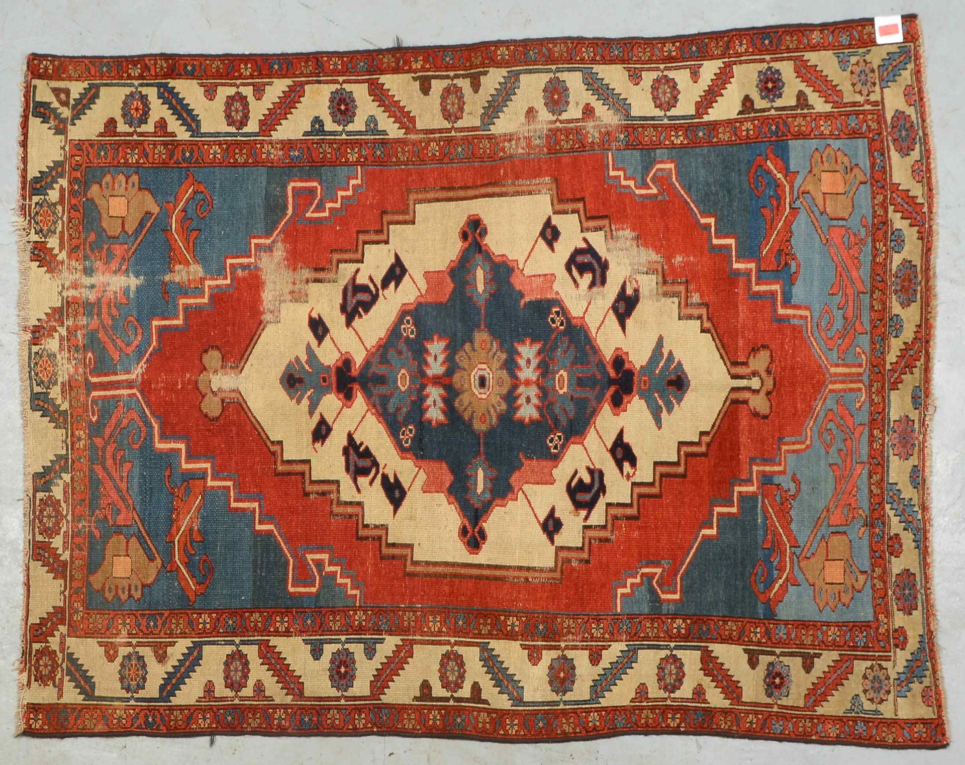 Antiker Kazak-Orientteppich (Kaukasus, Restaurationsobjekt!), Pflanzenfarben, gekuerzt, Masse 172 x 