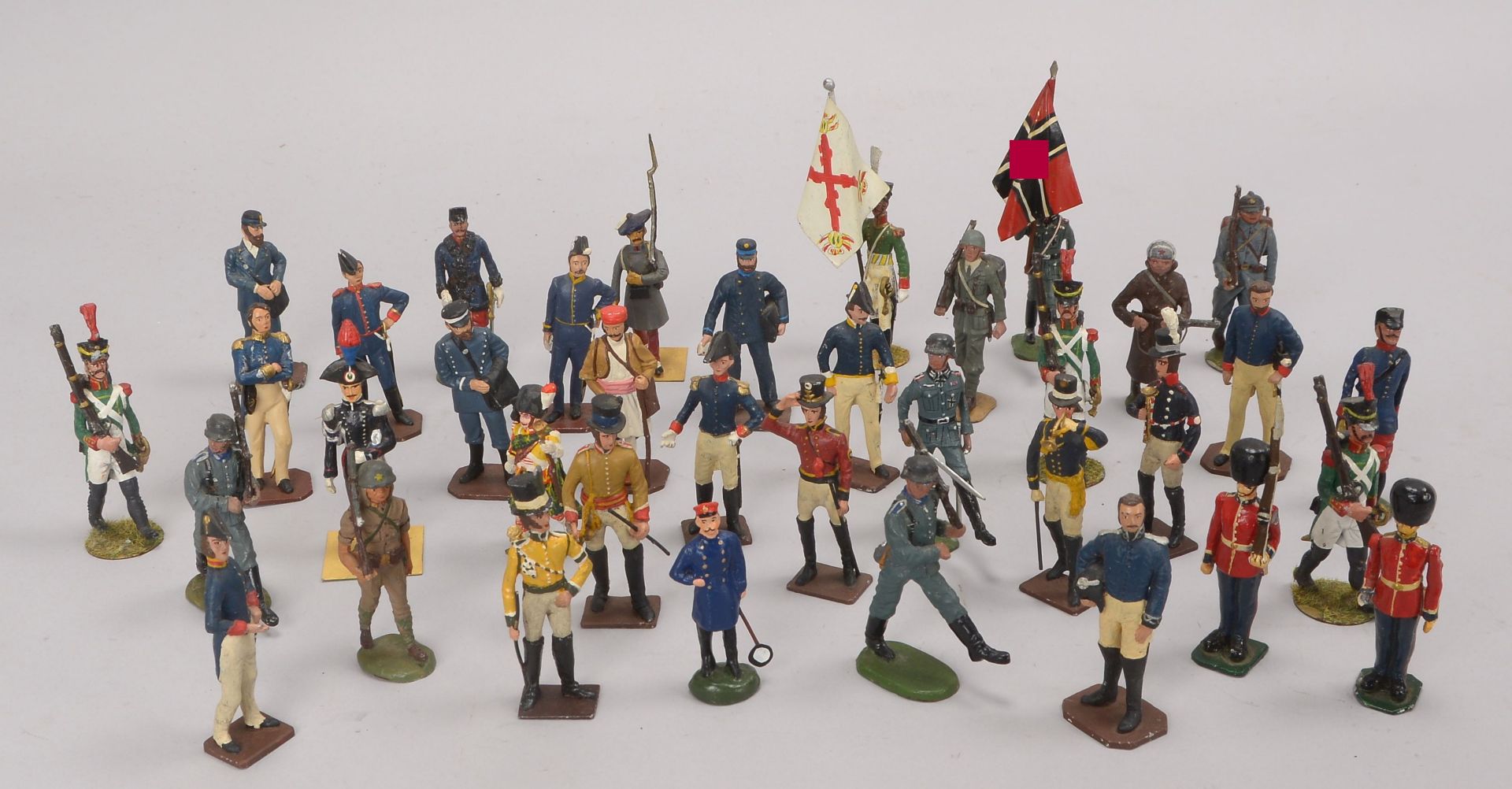 Kleine Soldatenfiguren-Sammlung, unterschiedliche Hersteller, verschiedene Ausfuehrungen, in untersc - Image 2 of 3