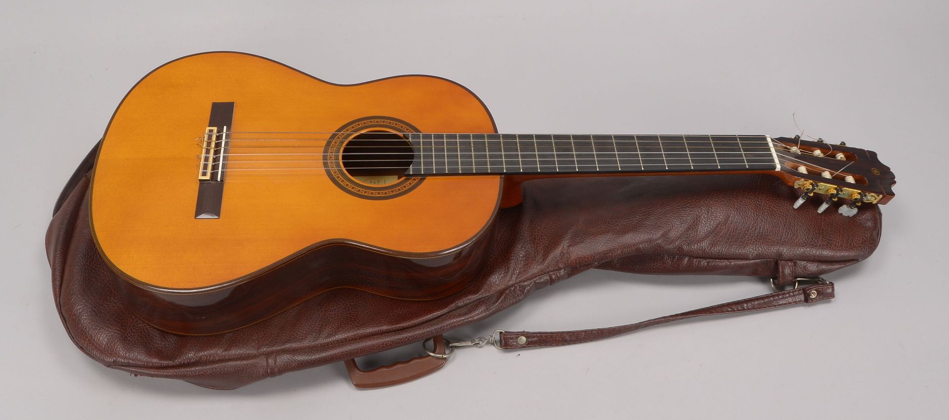 Yamaha Konzertgitarre, G-2455,guter Zustand, in Tasche - Image 2 of 2