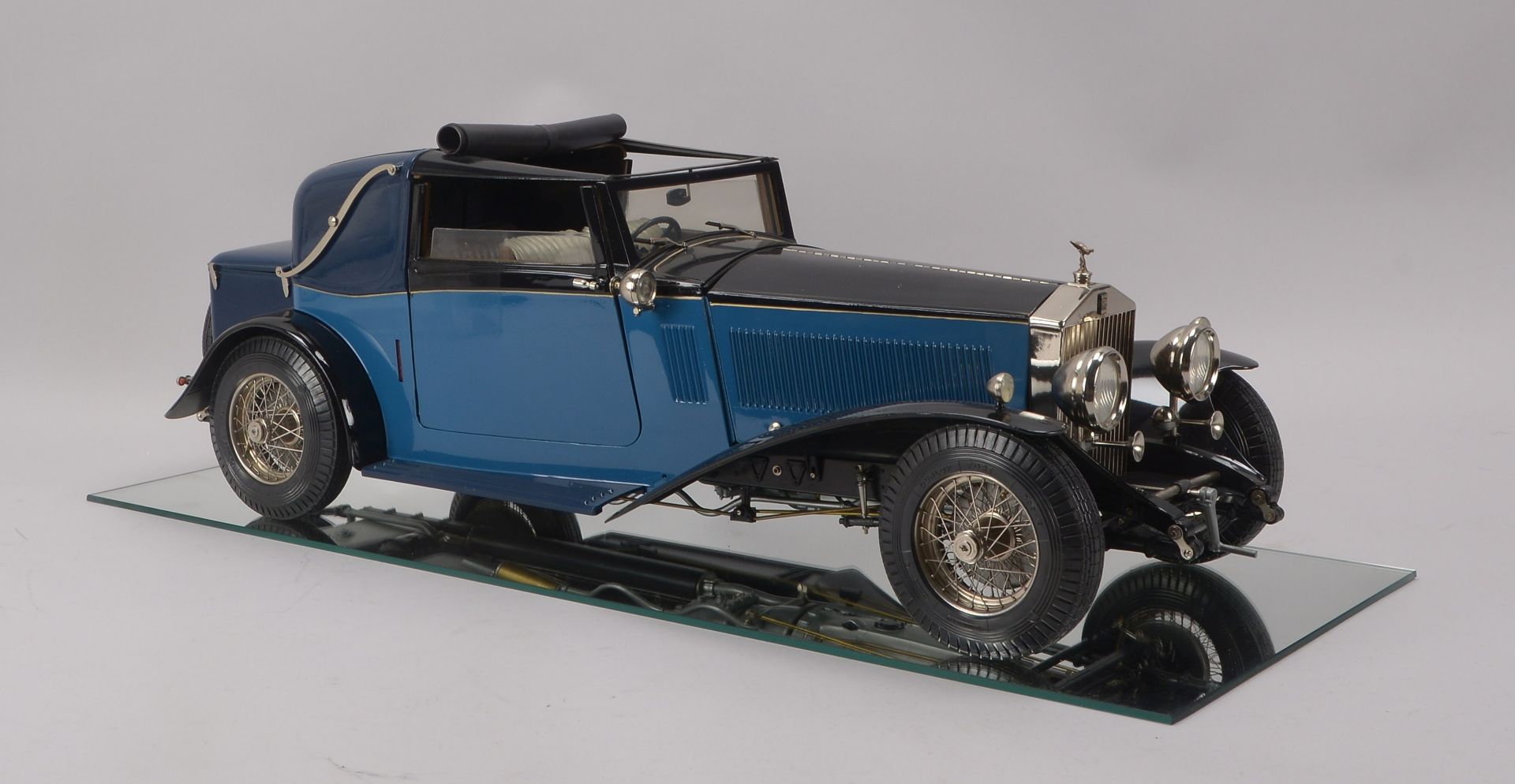 Gro&szlig;es Fahrzeugmodell, &#039;Rolls Royce, Phantom II, 1932, Convertible K 72&#039;, Ma&szlig;s - Image 4 of 5