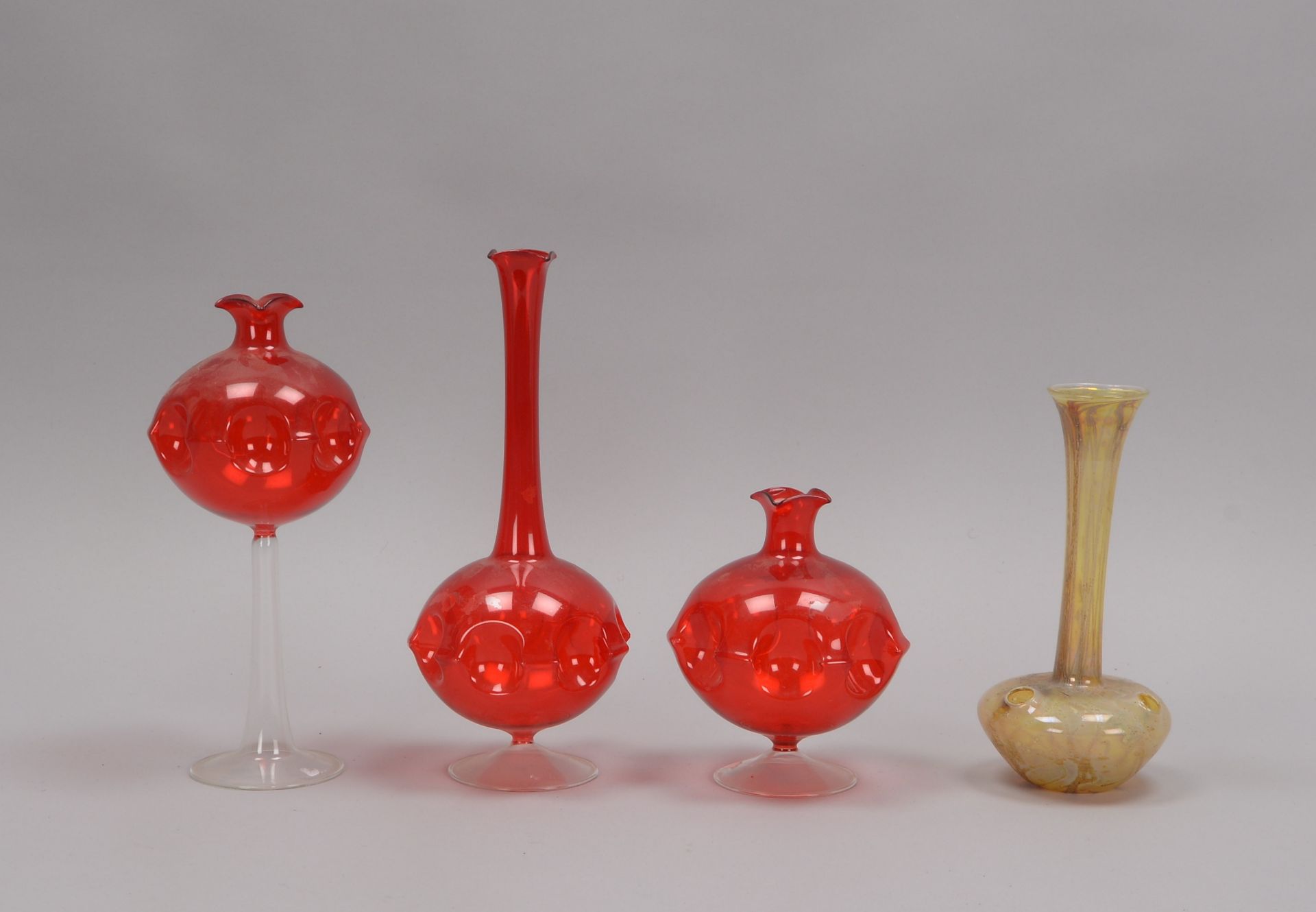 Kleines Glasvasen-Konvolut, d&uuml;nnwandiges Glas; H&ouml;he 14 cm - H&ouml;he 25 cm