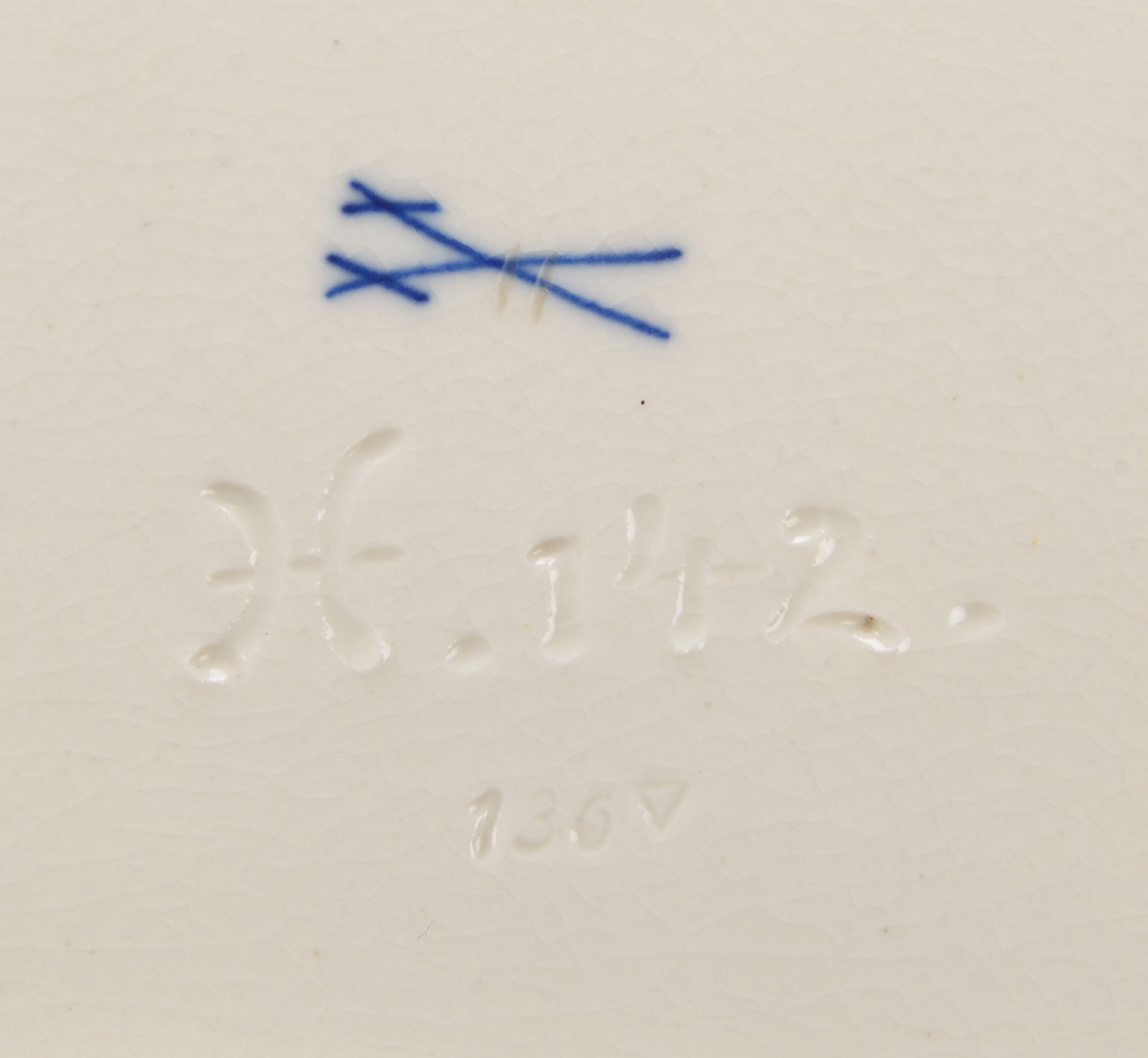 Meissen (2-gestrichen), Porzellan-Figurengruppe, -Wuestenfuechse-, Modellnr. X 142, Entwurf: Otto Pi - Image 6 of 6
