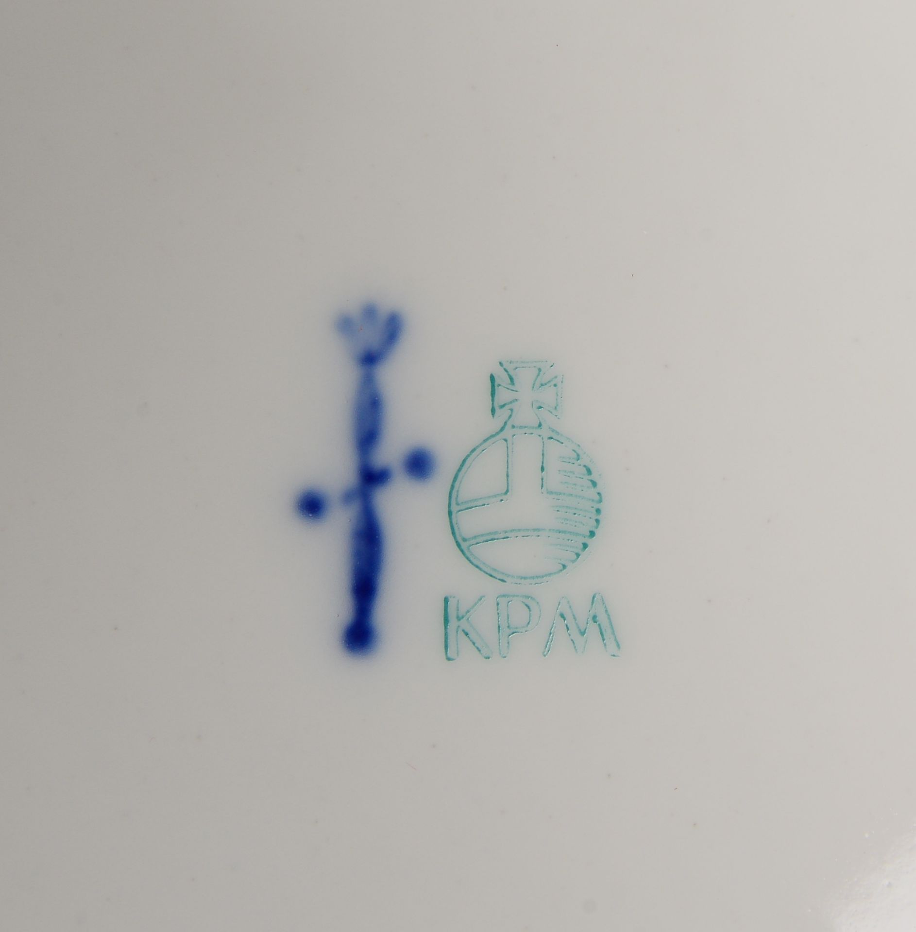 KPM Berlin (blaue Zeptermarke und gr&uuml;ner &#039;Reichsapfel&#039;), Satz Mokkagedecke, mit &#039 - Image 3 of 4