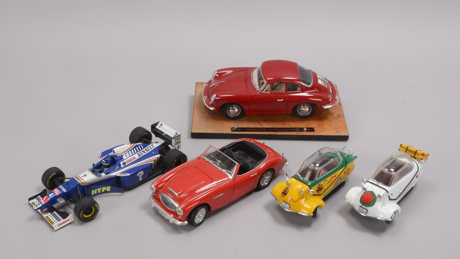 Kleines Modellfahrzeuge-Konvolut, verschiedene Hersteller, 5 Autos: 1x &#039;Burago&#039;, 2x &#039; - Image 2 of 2