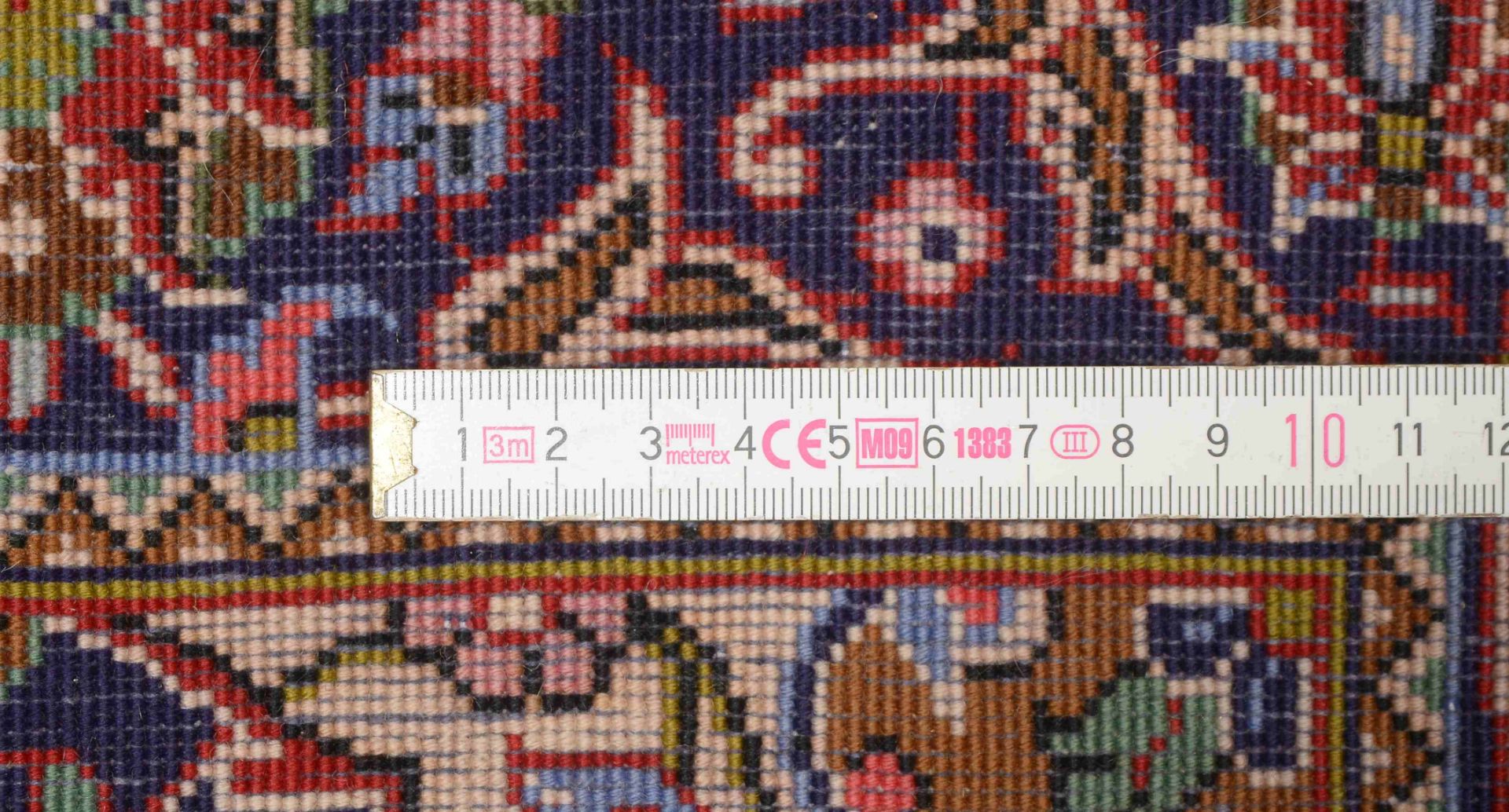 Keshan, Korkwolle, feine Kn&uuml;pfung, Flor in gutem Zustand; Ma&szlig;e 158 x 108 cm (Seiten mit k - Image 2 of 2