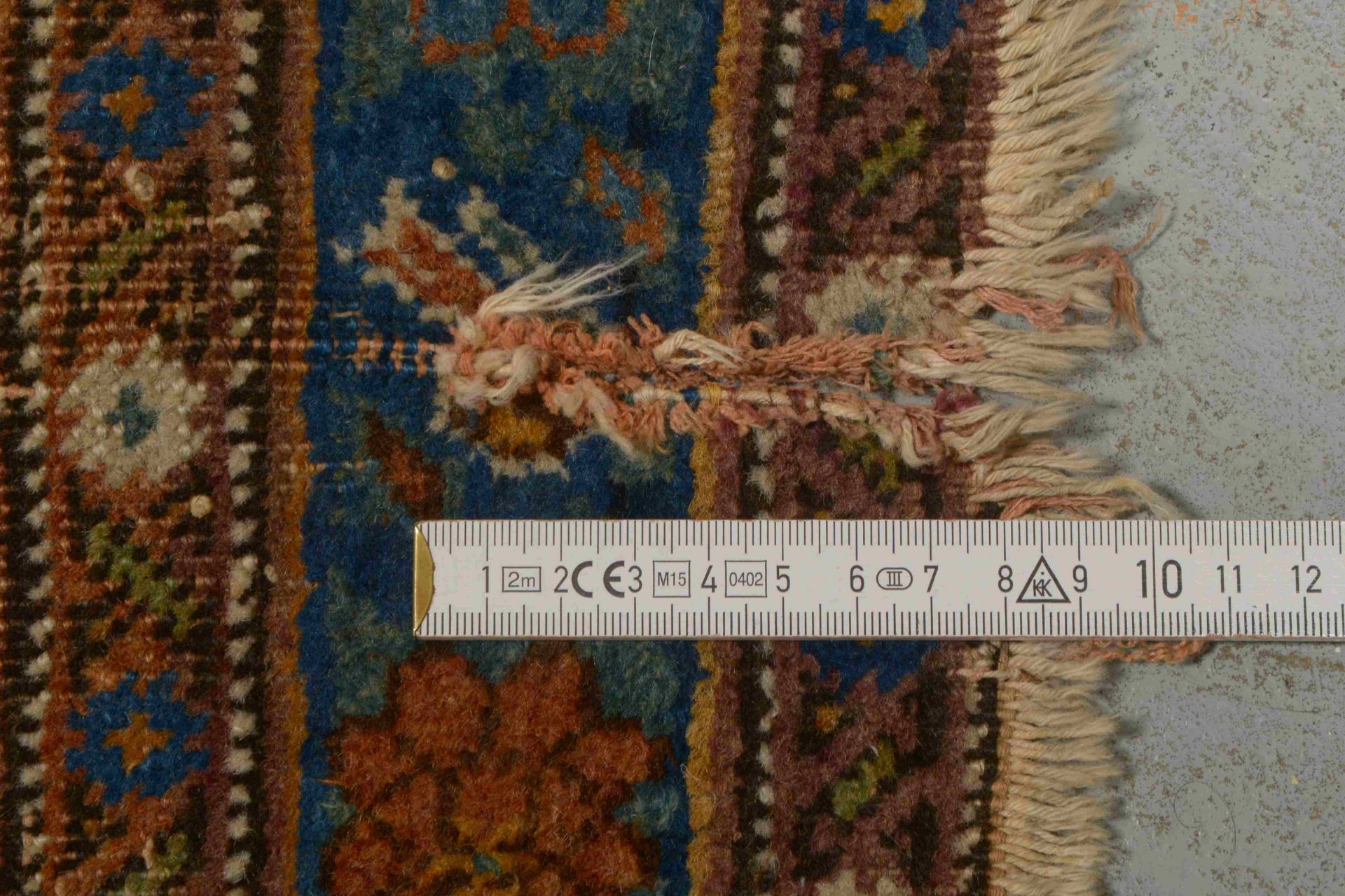 Khamseh (Afshar -?), antik, blaugrundig, durchgemustert, mit starken Gebrauchsspuren; Ma&szlig;e 193 - Image 3 of 3