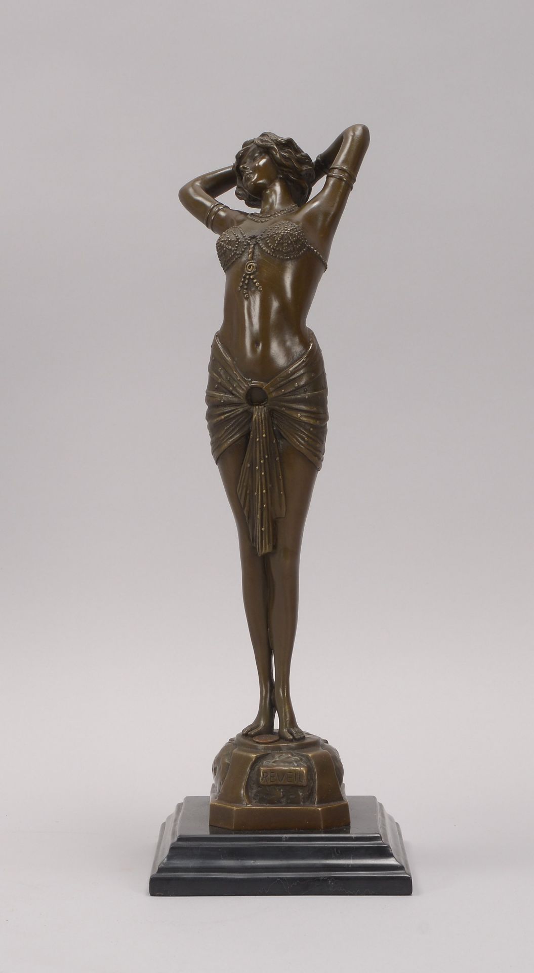 Bronzeskulptur (nach Philips), 'Reveil' - Art decó-Tänzerin, Figur mit Gießerpfennig, auf Marmorsock - Bild 2 aus 2