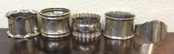 A group of five silver napkin rings. Approx. 97 gr
