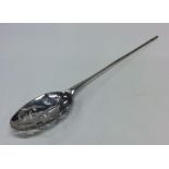 A good 18th Century silver mote spoon of tapering