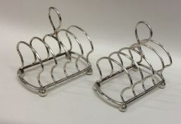 A good pair of five bar silver toast racks on ball