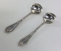 A good pair of crested silver salt spoons. Sheffie