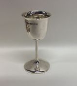 A plain silver goblet . Birmingham 1927. Approx. 2