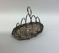 An Edwardian silver five bar toast rack / smartpho