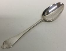 An 18th Century silver rat tail dog nose spoon. Ap