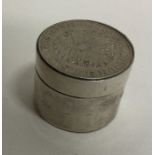 A novelty silver counter box. Approx. 30 grams. Es