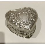 A good quality Edwardian silver heart shaped ring