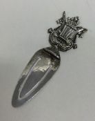 An unusual Sterling silver bookmark. Approx. 6 gra