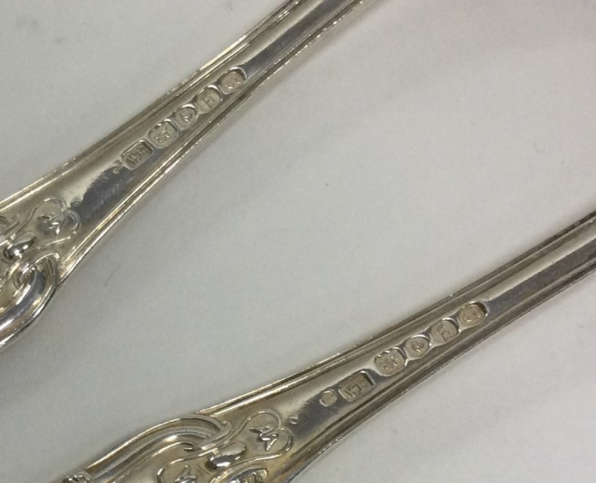 A good pair of Hourglass pattern silver tablespoon - Image 2 of 2