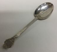 A 17th Century silver dog nose spoon with lac