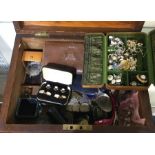 A box containing costume jewellery etc. Est. £20-