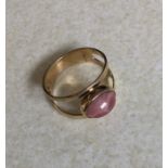 A 9ct single stone ring. 1.8 grams. Est. £20 - £30