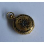 An attractive 18 carat gold pocket watch with gilt