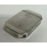 An early 18th century hinged top silver snuff box