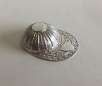 A good Victorian style caddy spoon in the form of