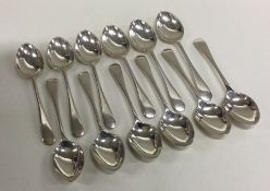 A set of twelve Edwardian silver teaspoons. Sheffi