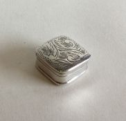 A small square silver pill box. Approx. 7 grams. e