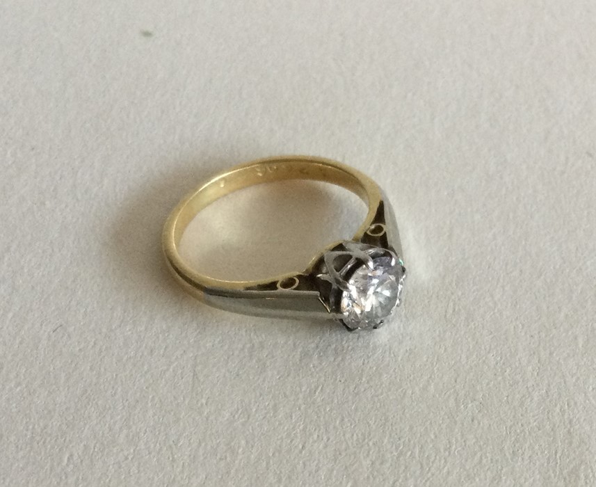 A diamond single stone ring in two colour 18 carat - Image 3 of 3