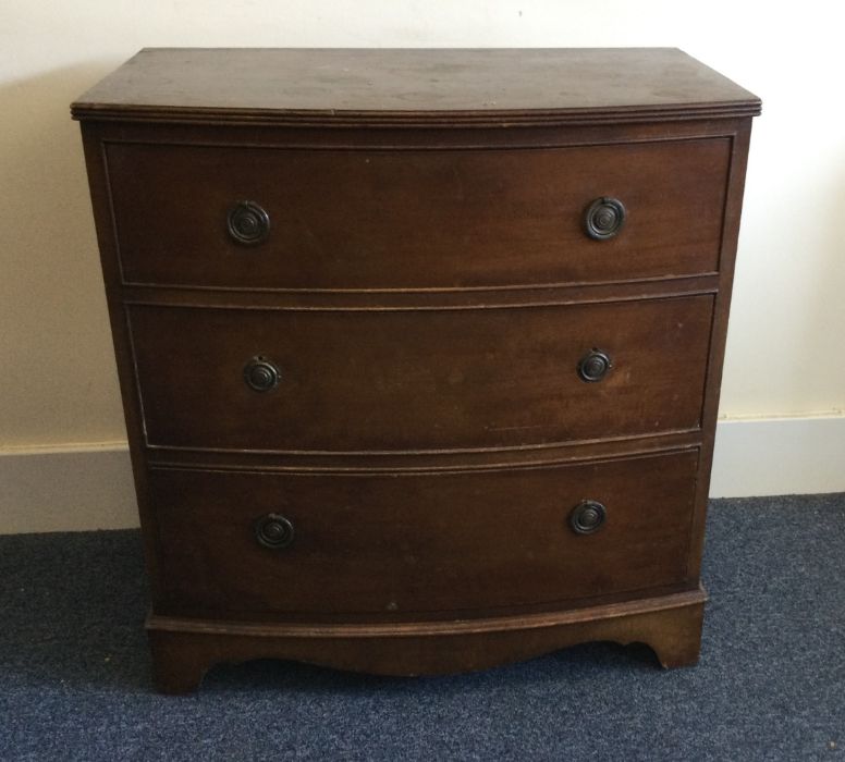 An Edwardian mahogany bow front chest of three dra - Image 2 of 2