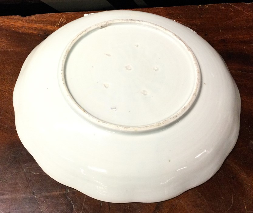 A large circular blue and white Chinese charger de - Image 2 of 2