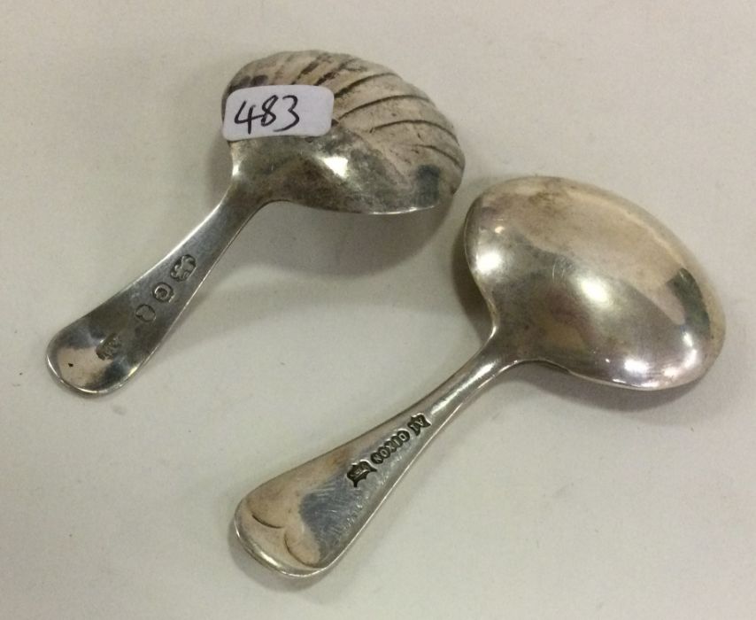 A Georgian silver caddy spoon with bright cut deco - Image 2 of 2