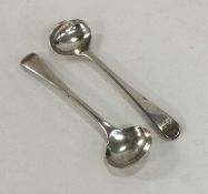 A good pair of George III silver salt spoons. Lond