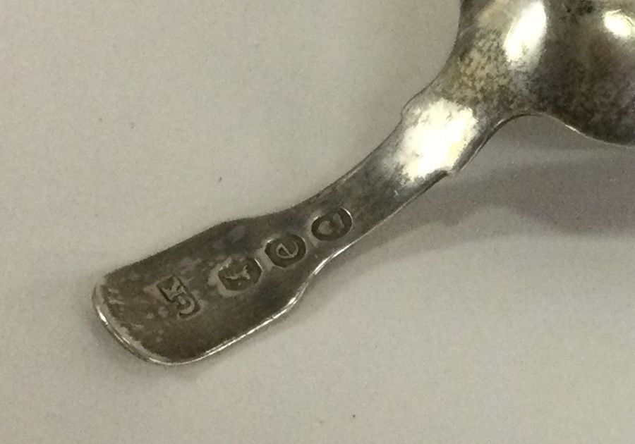 A good Georgian silver fiddle pattern caddy spoon. - Image 2 of 2