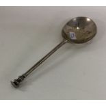 A heavy Georgian style silver Apostle top spoon. L