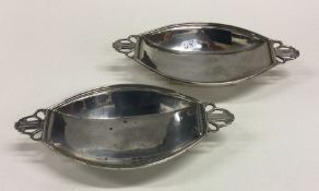 A pair of stylish silver shaped bonbon dishes. Bir