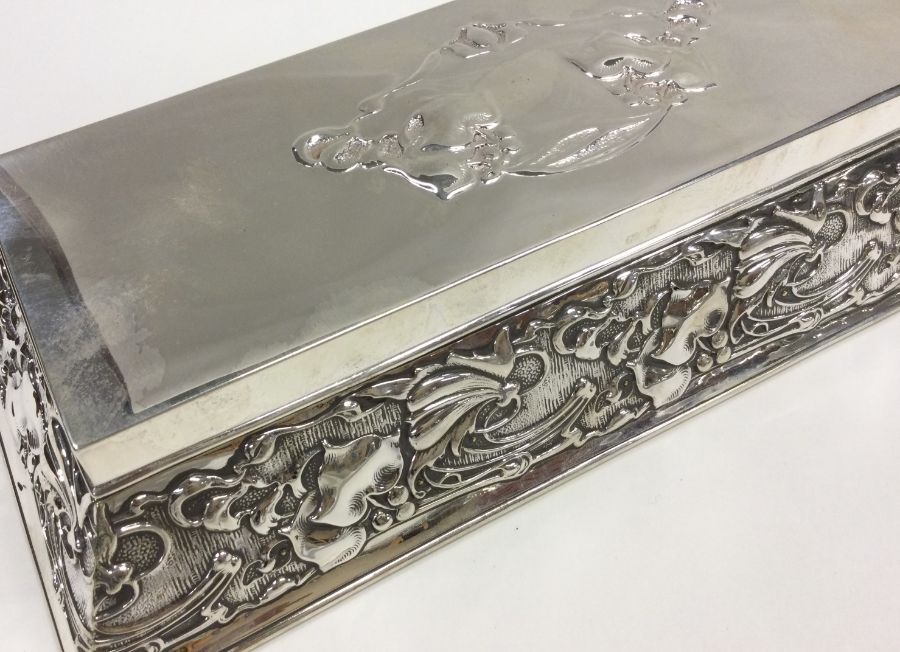 A large rectangular silver jewellery box of stylis - Image 2 of 2