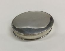 A heavy oval George II silver snuff box with lift-