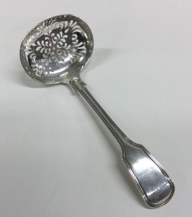 A Victorian silver fiddle and thread pattern sifte