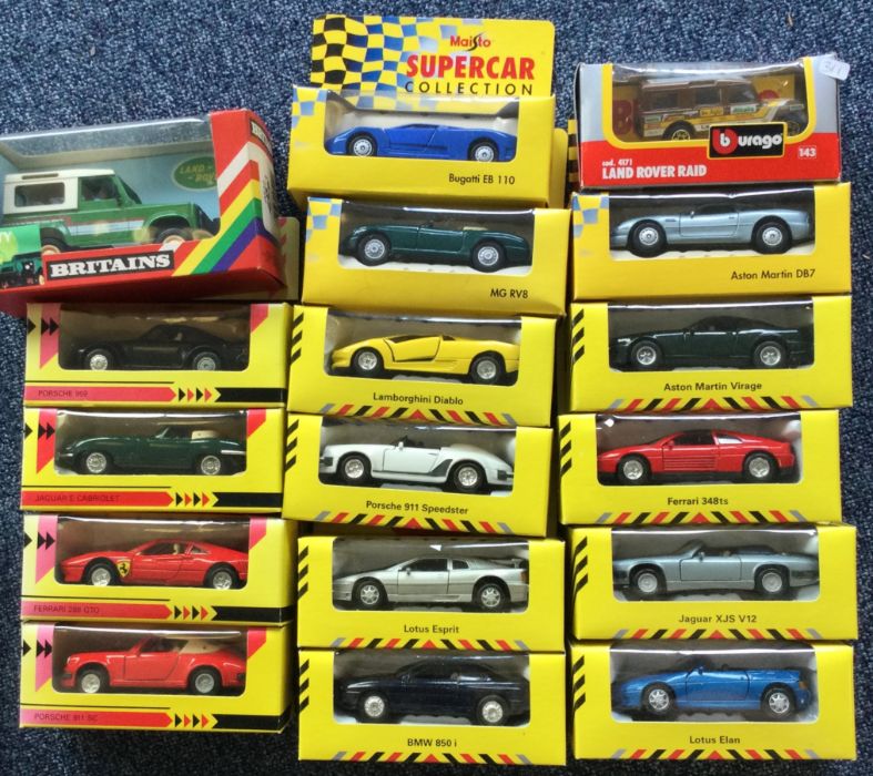 MAISTO: A selection of boxed diecast 'Supercar Col