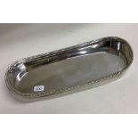 A good oval Georgian silver snuffer tray with bead