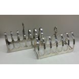 A good matched pair of seven bar silver toast rack