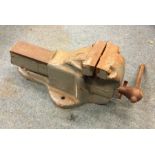 A heavy duty Parkinsons No. 9 Bench Vice. Est. £40 - £60.