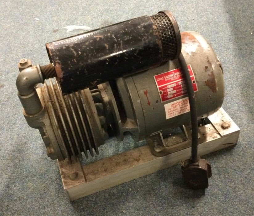 A Utile Engineering Co. HSP2 Air Compressor. Est. £10 - £20.