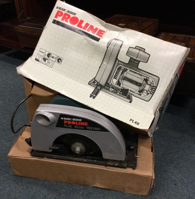 A Black and Decker ProLine Circular Saw. Est. £10 - £20.