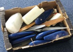 A box containing model aircraft propellers etc. Es