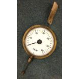 An S. Smith and Sons 0-600psi live steam pressure gauge. Est. £10 - £20.